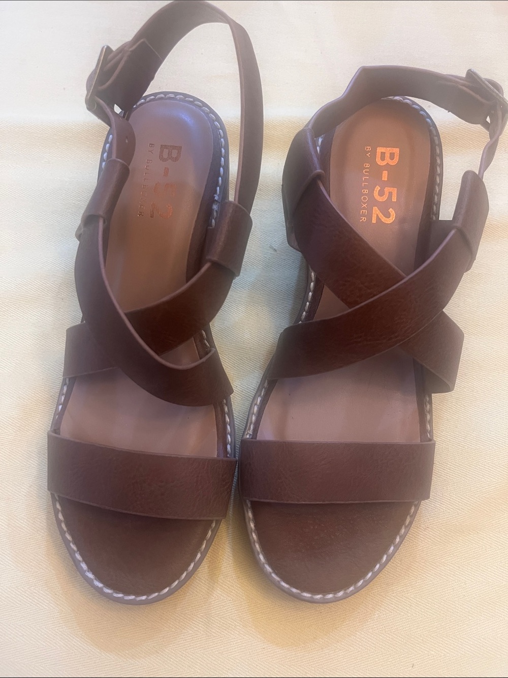 Women's Brown Leather Crossover Strap Sandals